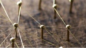 بشير الكبيسي| “تاريخ نظريات الاتصال”.. مجموعة علوم في علمٍ واحد! بشير الكبيسي| “تاريخ نظريات الاتصال”.. مجموعة علوم في علمٍ واحد!